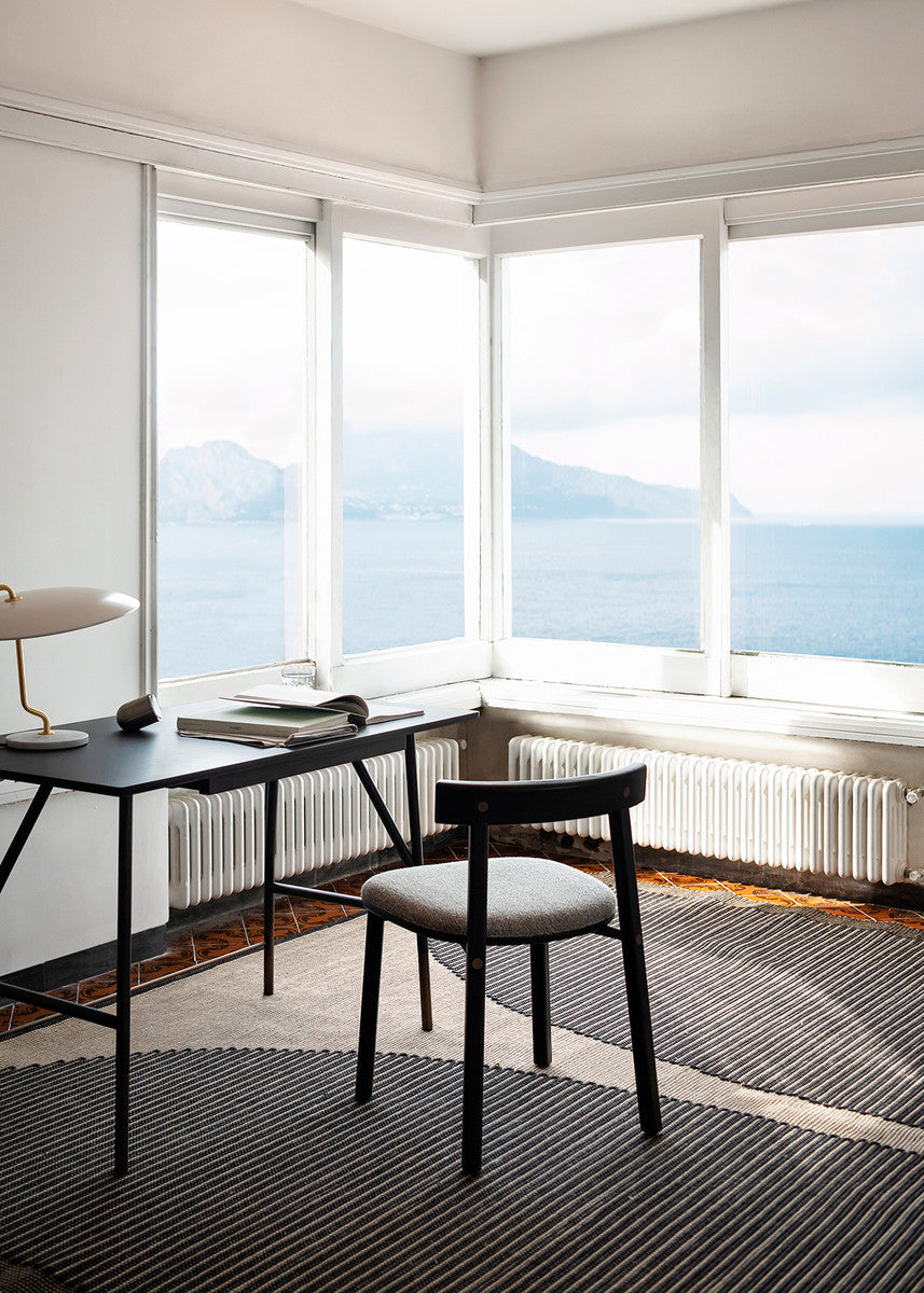 Helvetica 868W Dining Chair