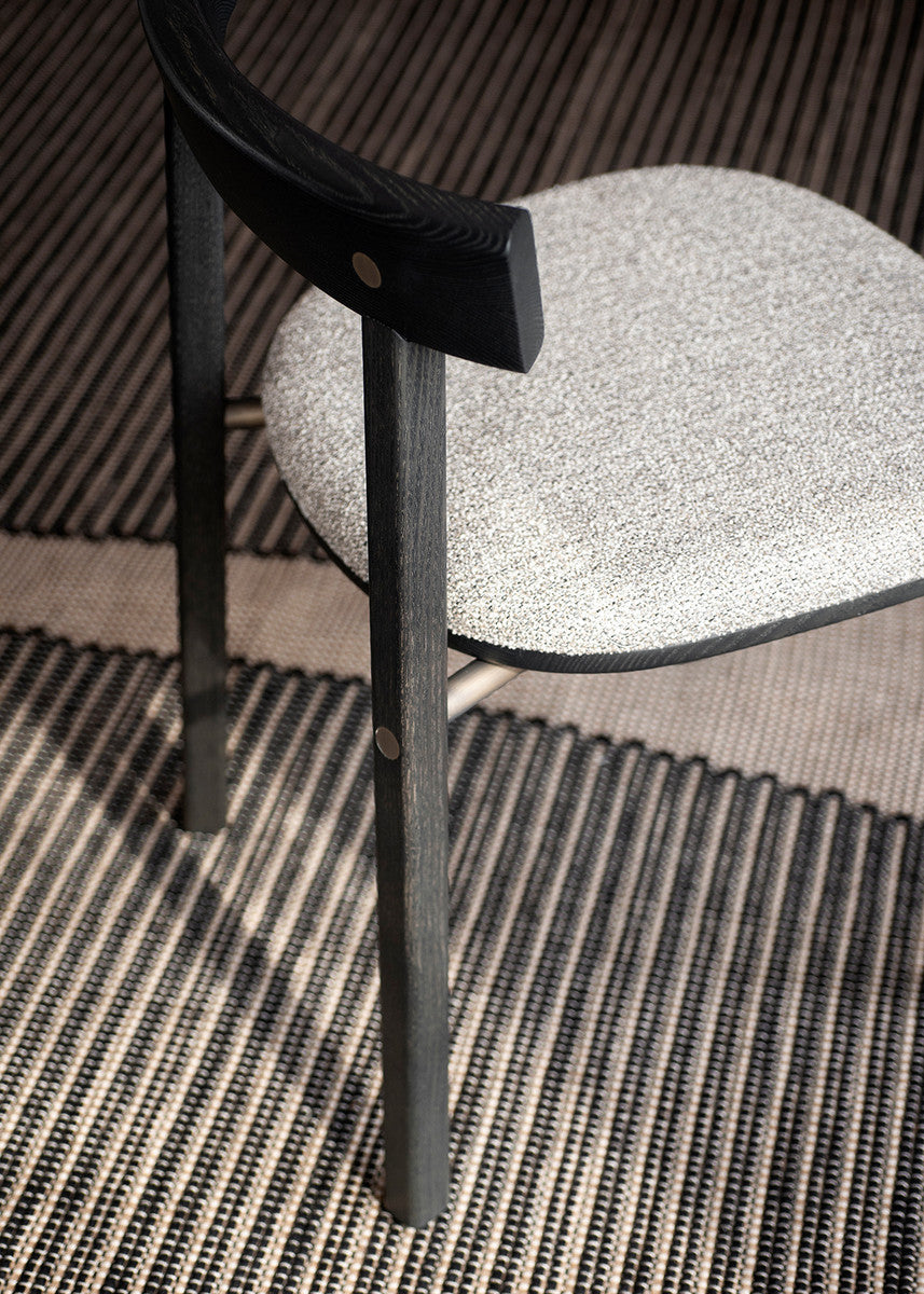 Helvetica 868W Dining Chair