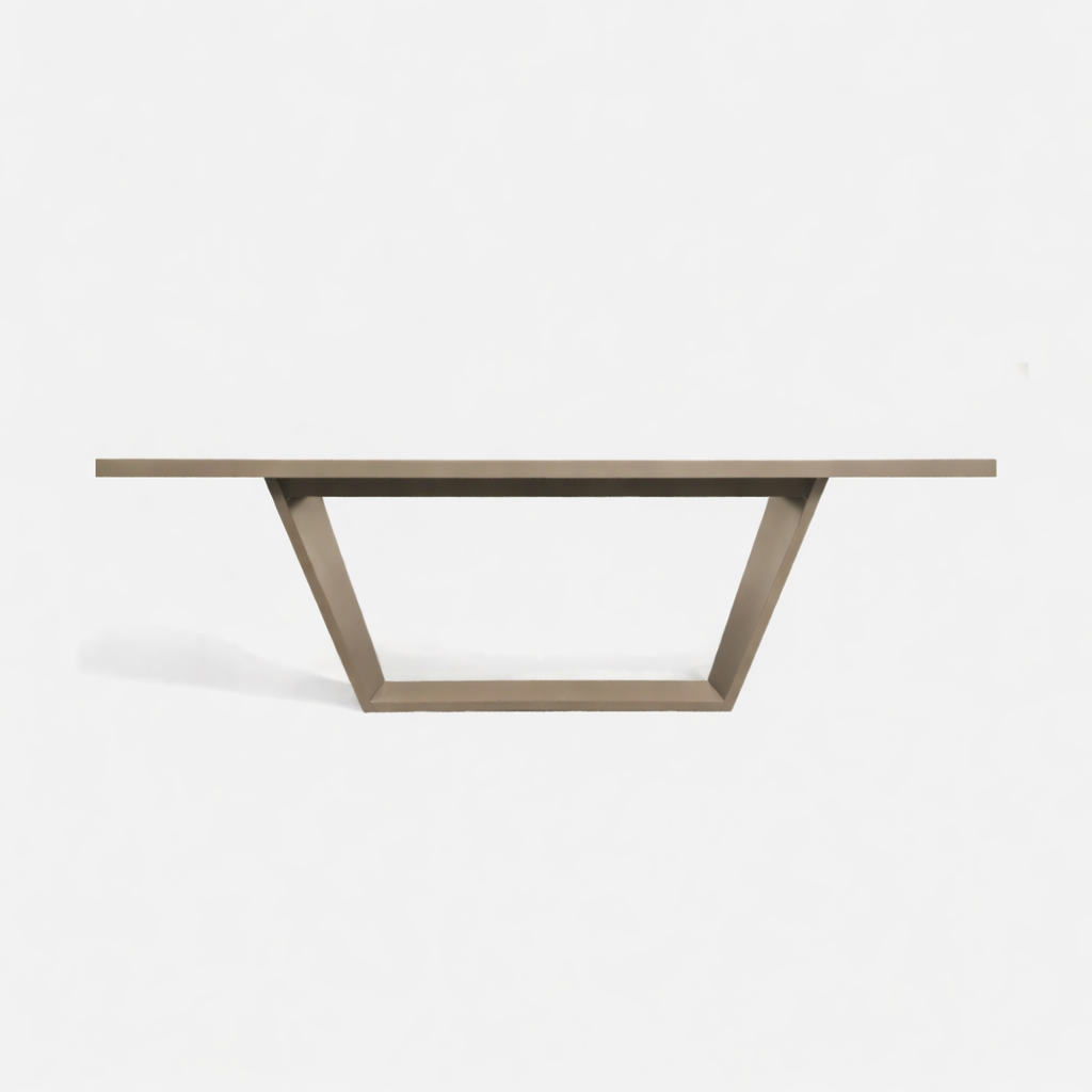 Trape Dining Table