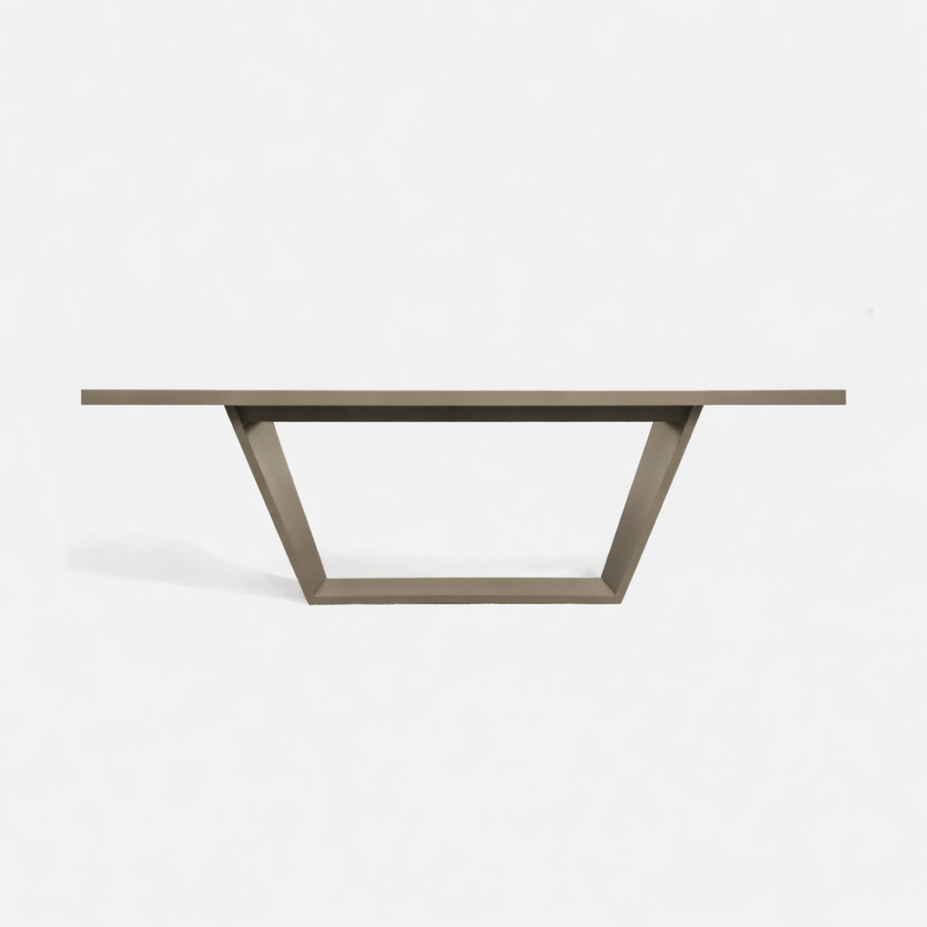 Trape Dining Table