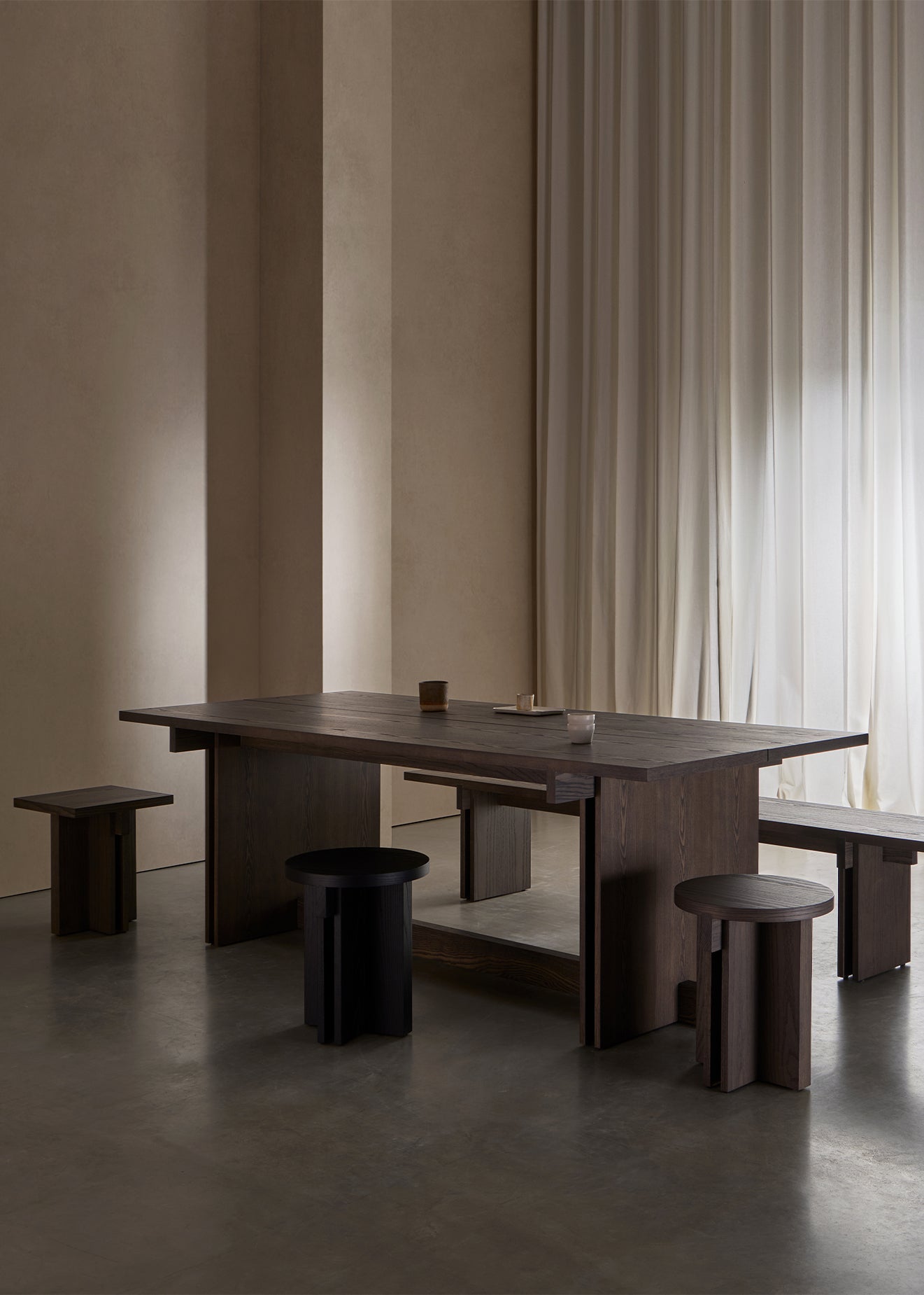 Rak Dining Table - 280