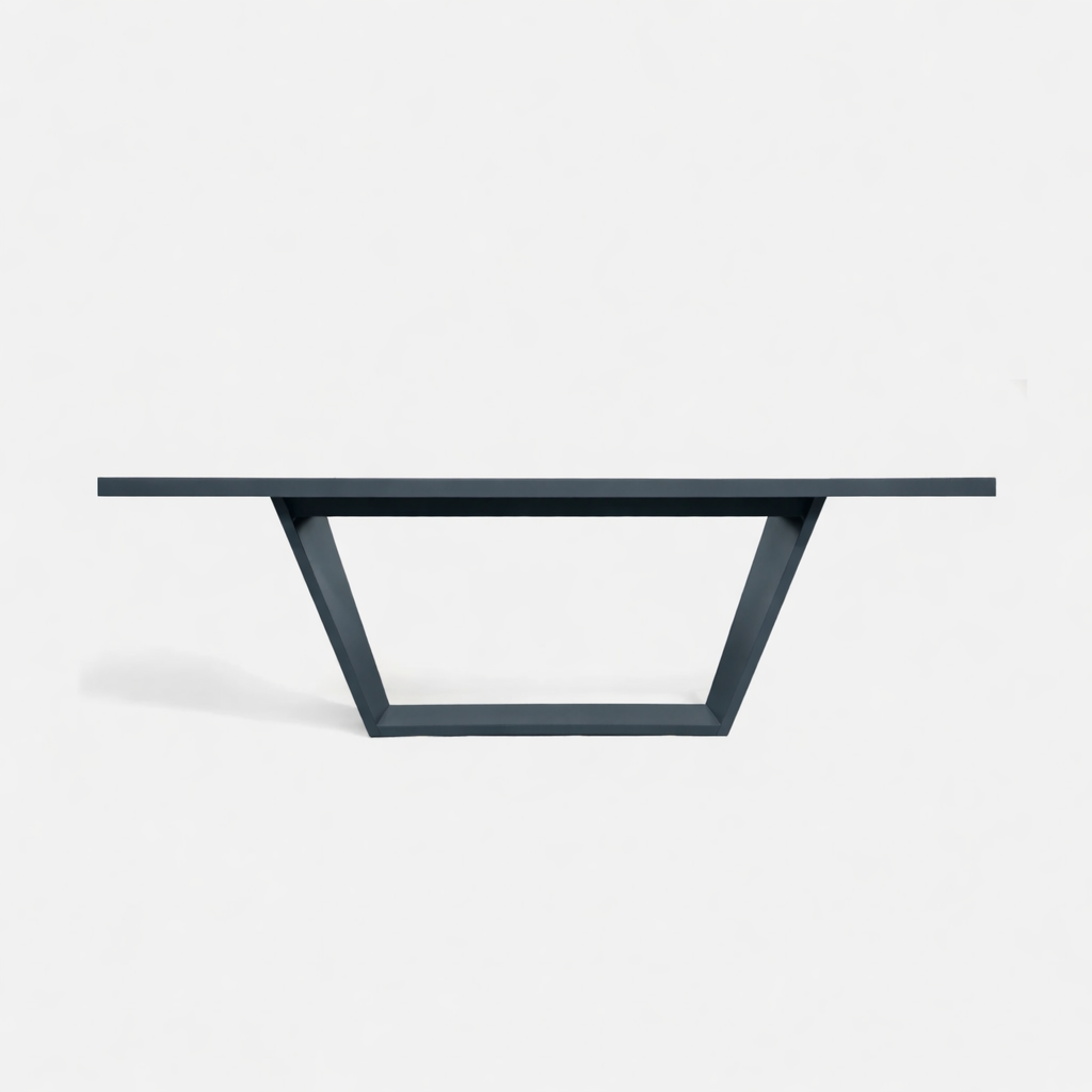 Trape Dining Table