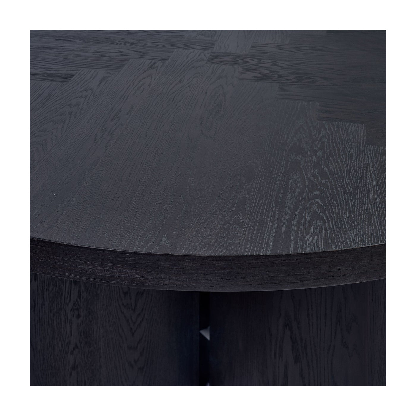 The San José Round dinig table
