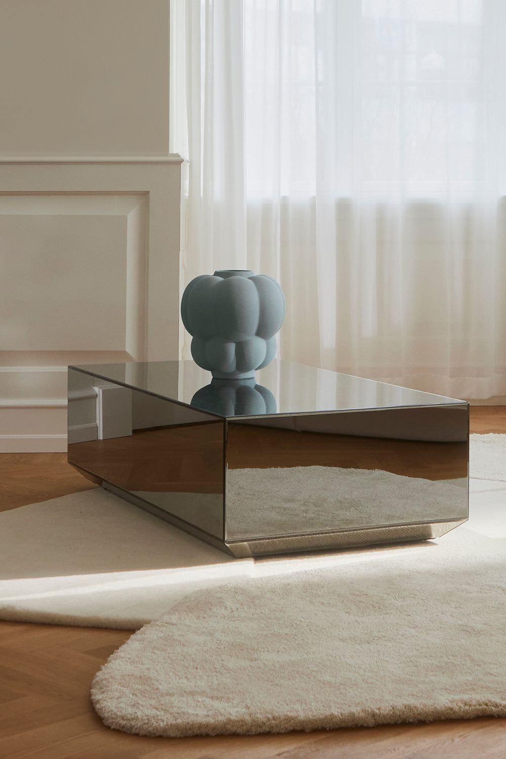 Uva Vase - pale mint