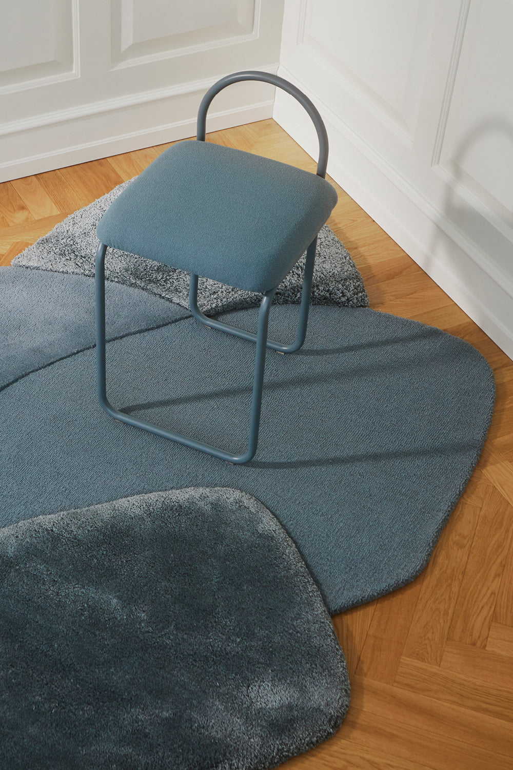 Mola rug - dusty blue