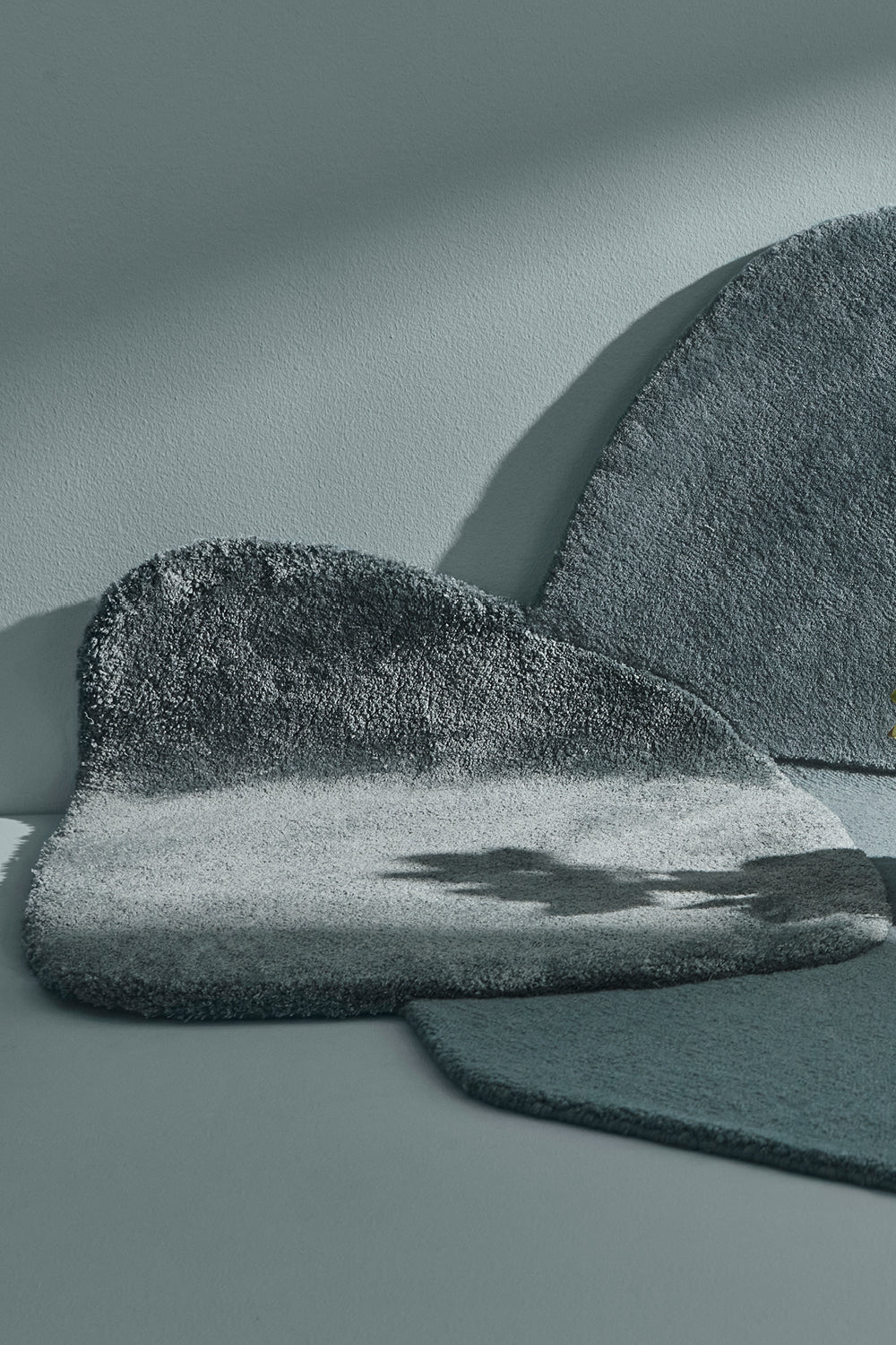 Mola rug - dusty blue