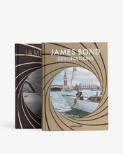 Carregar imagem no visualizador da galeria, James Bond Destinations and Style Gift Set
