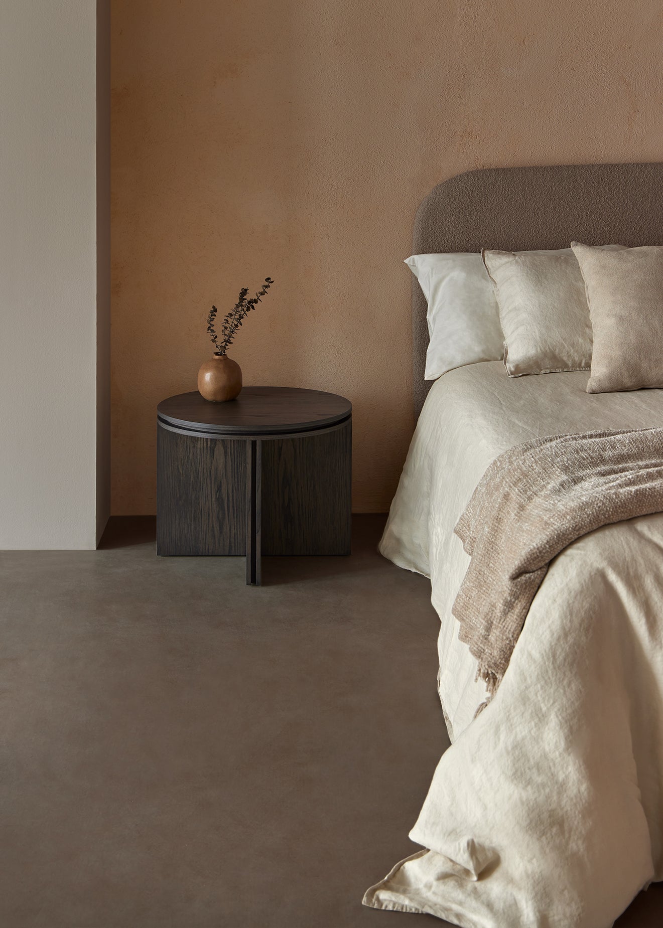 Slot  Round Side tables