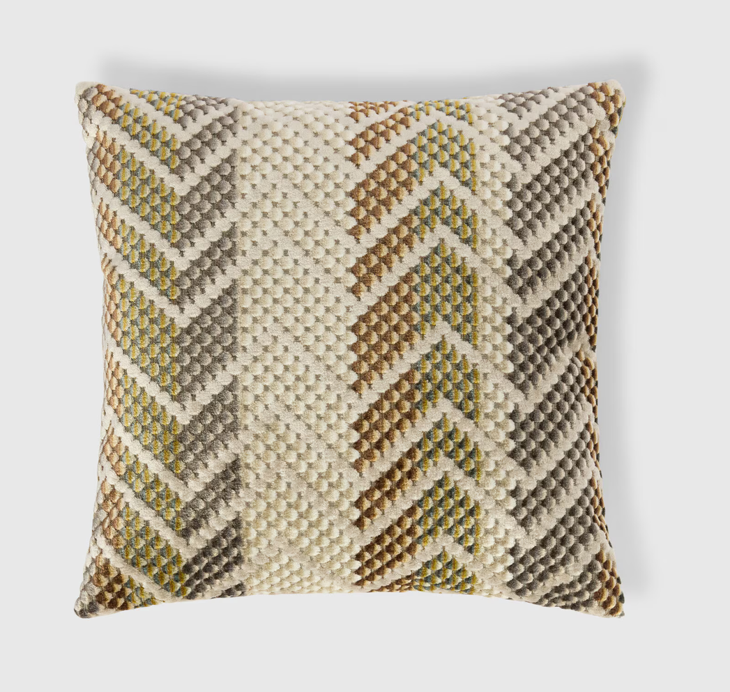 Squamer Cushion