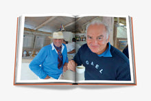 Carregar imagem no visualizador da galeria, St. Tropez Soleil Book &amp; Travel from Home Scented Candle

