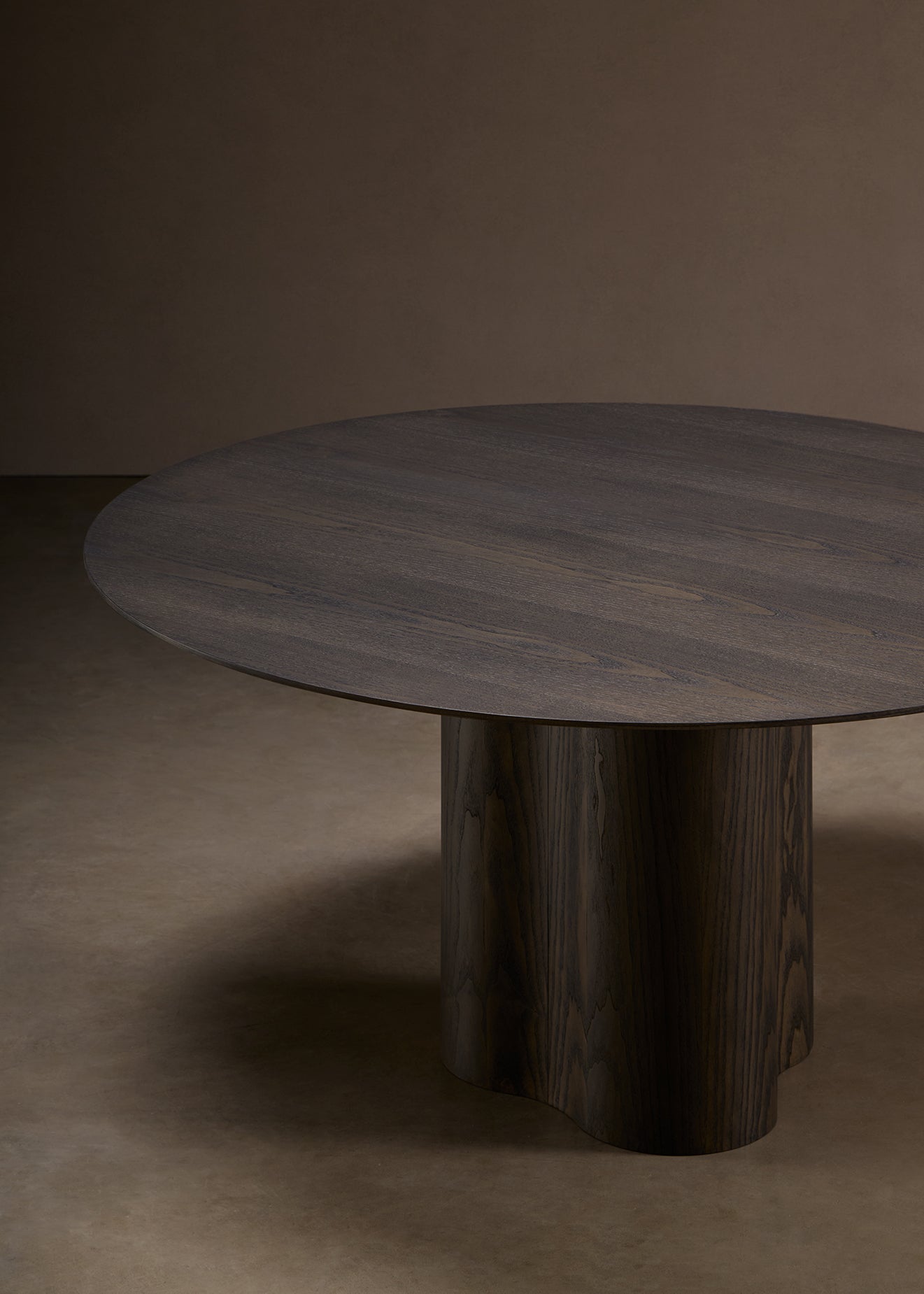 Stella  Dining Table ø 160 - Ash and Oak (base)