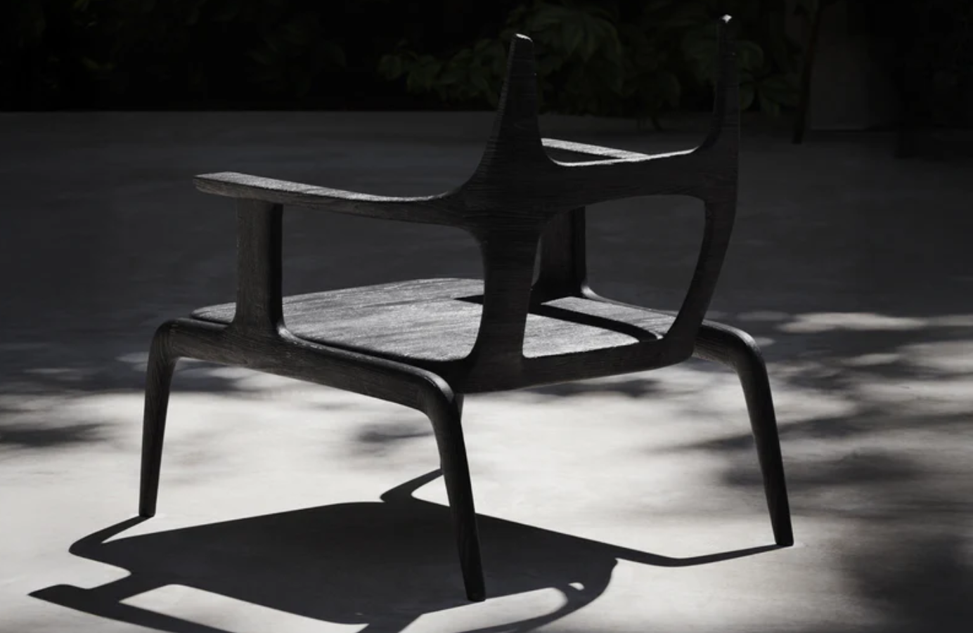 Thara high-back Armchair
