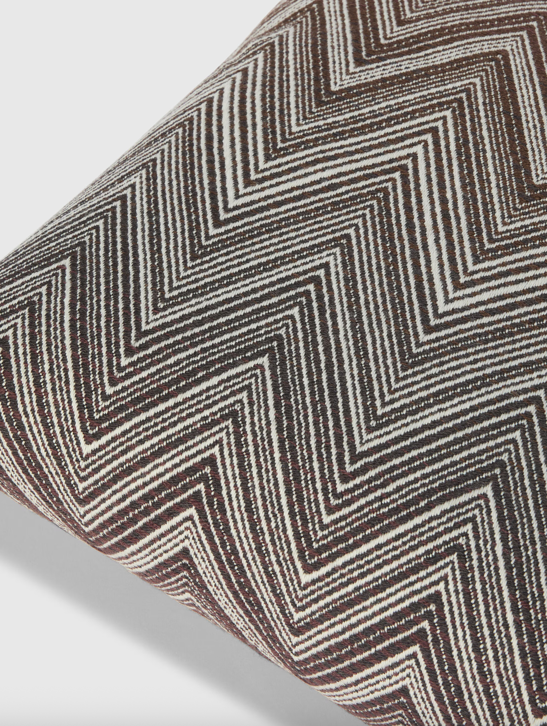 Timmy Cushion - Brown & White (40 x 40 cm)