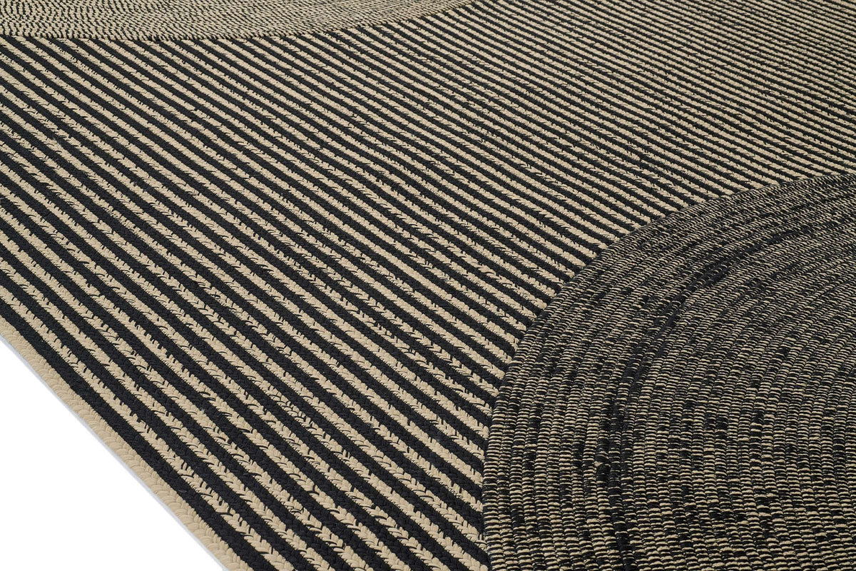 Holiday rug - black
