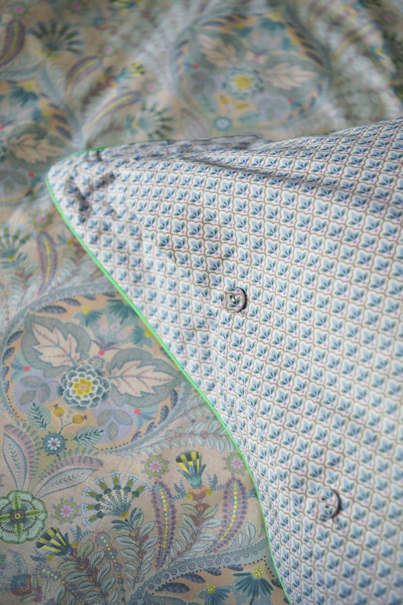 Alba square cushion blue