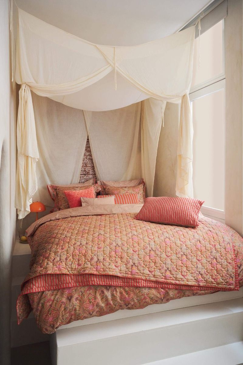 Alba quilted cushion khaki