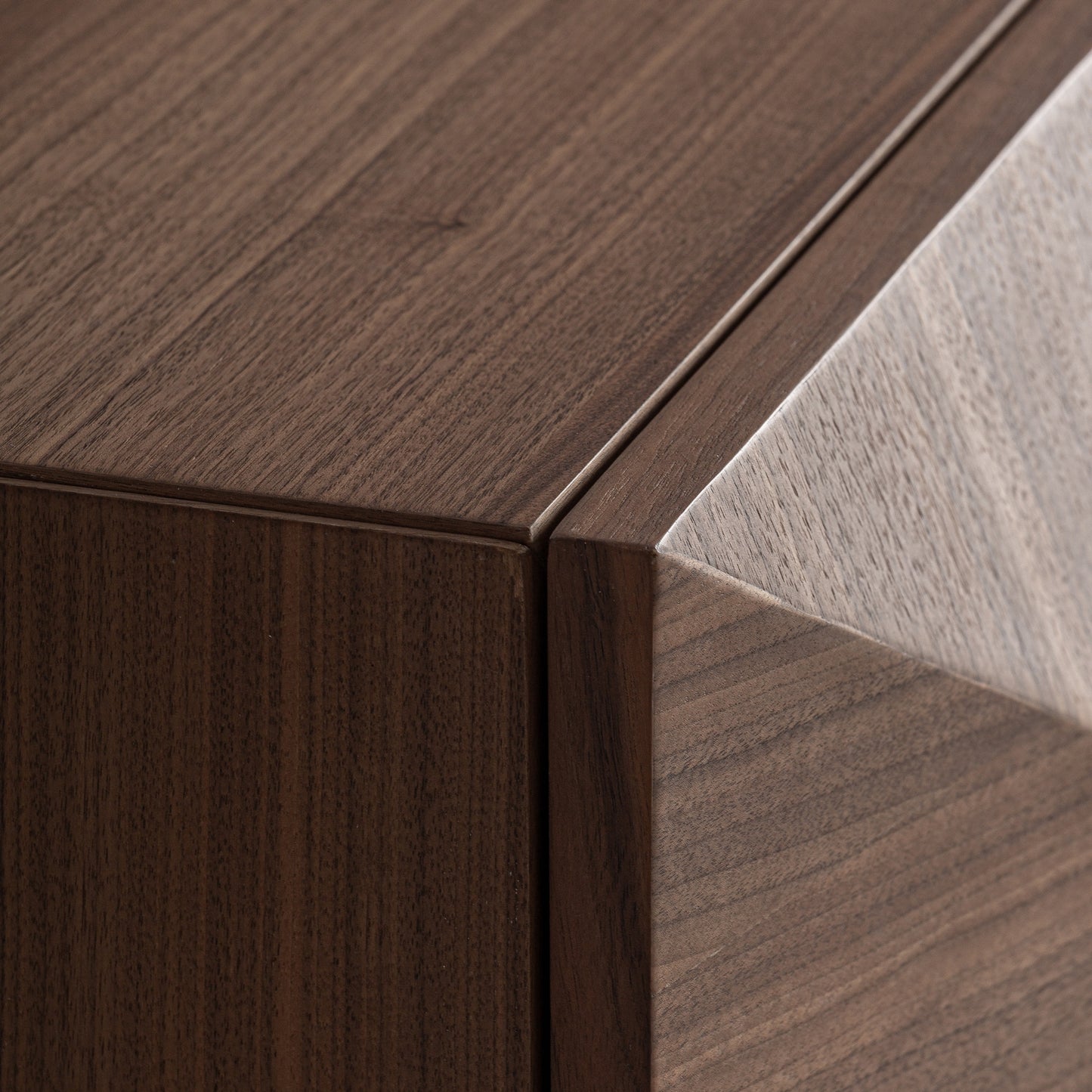 Geneiken Sideboard