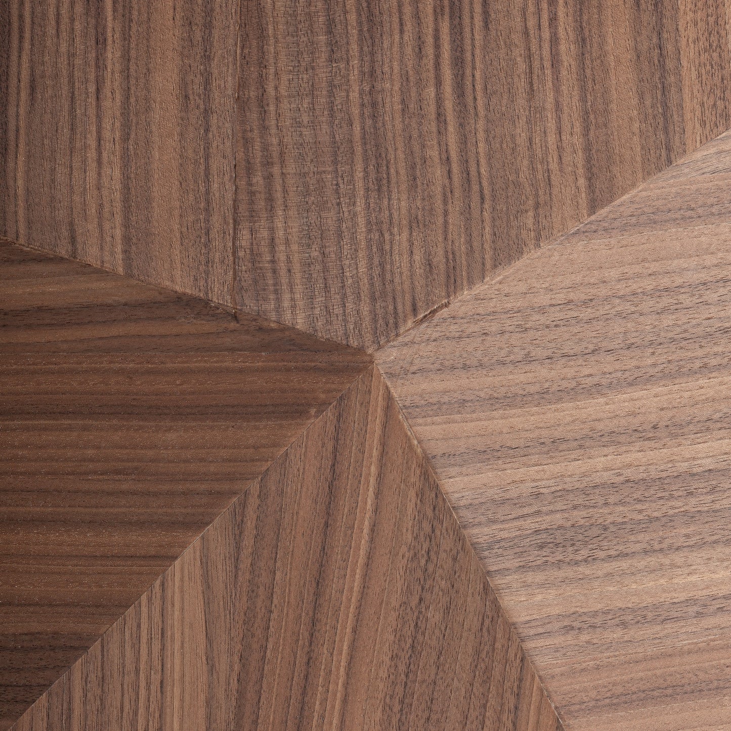 Geneiken Sideboard