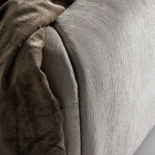 Carregar imagem no visualizador da galeria, Bend Bed
