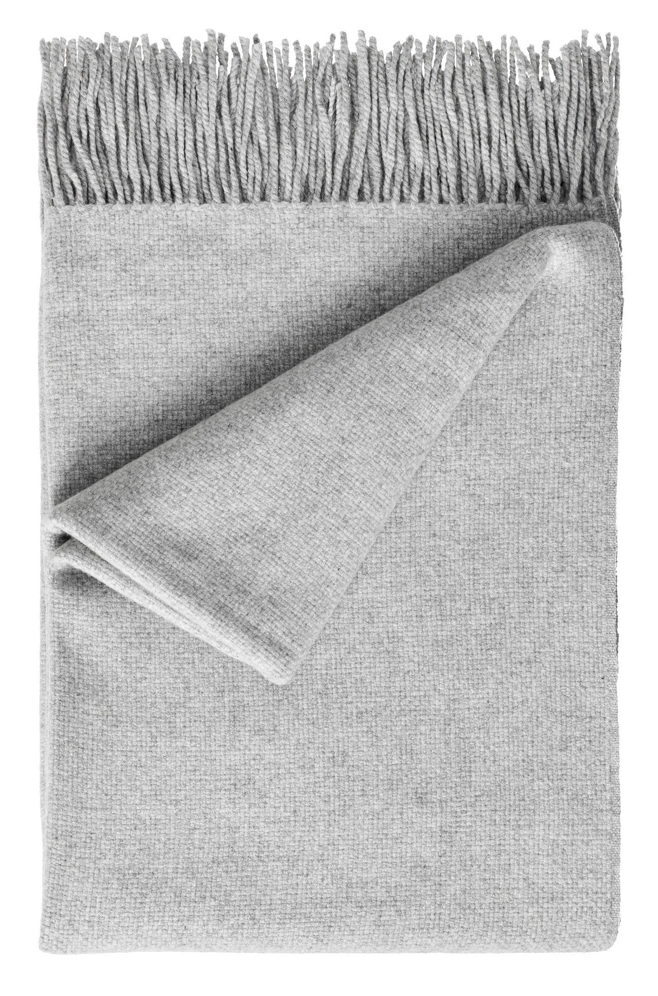 Bisou throw