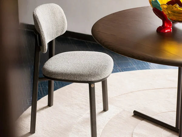 Helvetica 868 Dining Chair