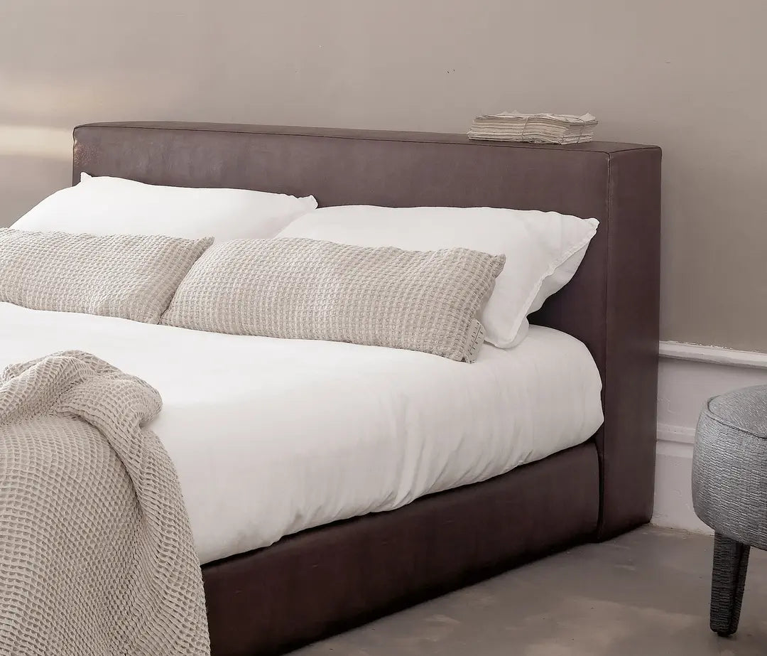 Ombro Bed