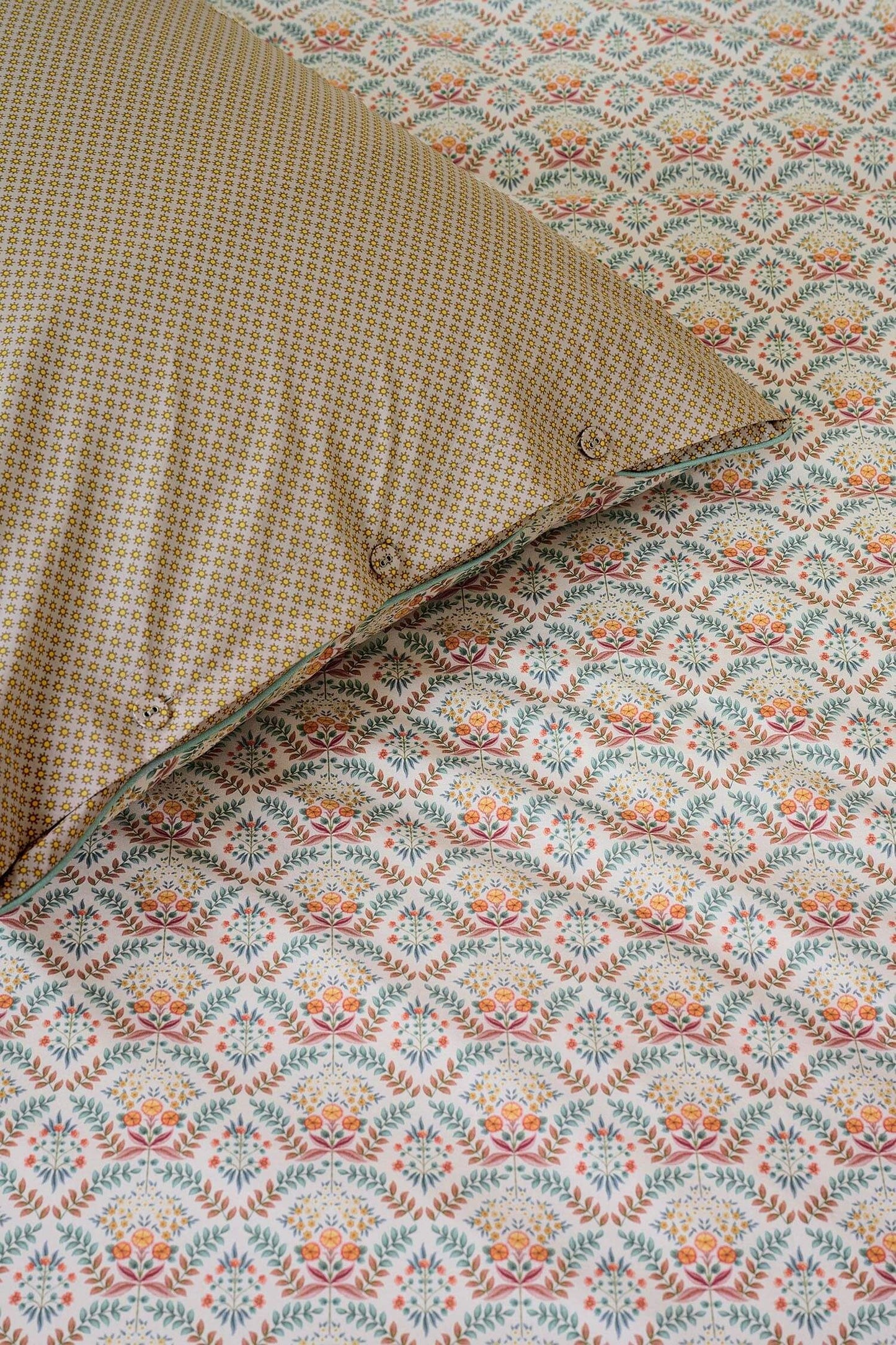 Bailamos Sand Duvet Cover