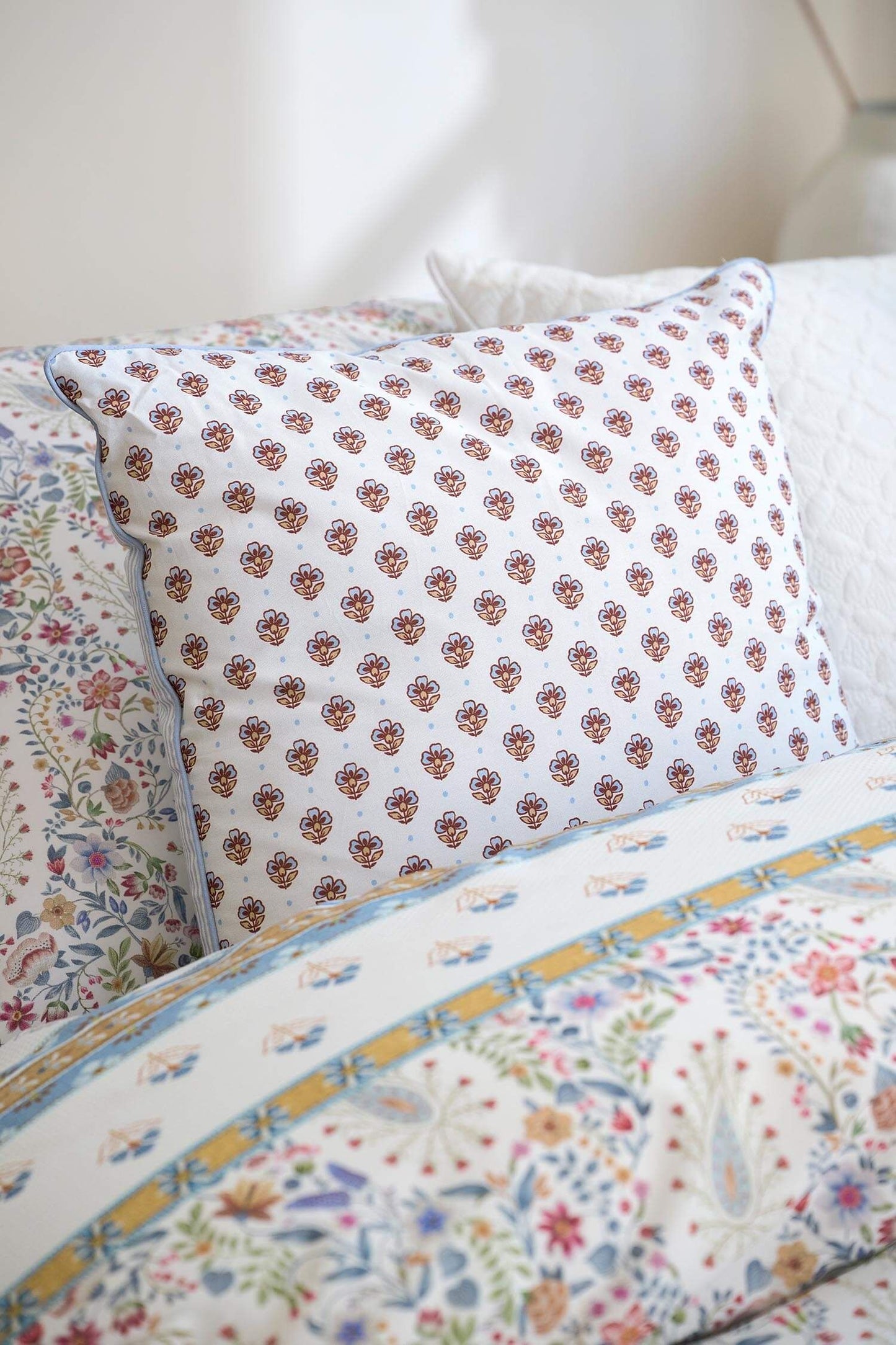Cushion Jaipur Flower Light Blue