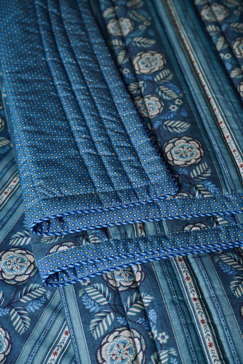 Rosa Rani Quilt - dark blue