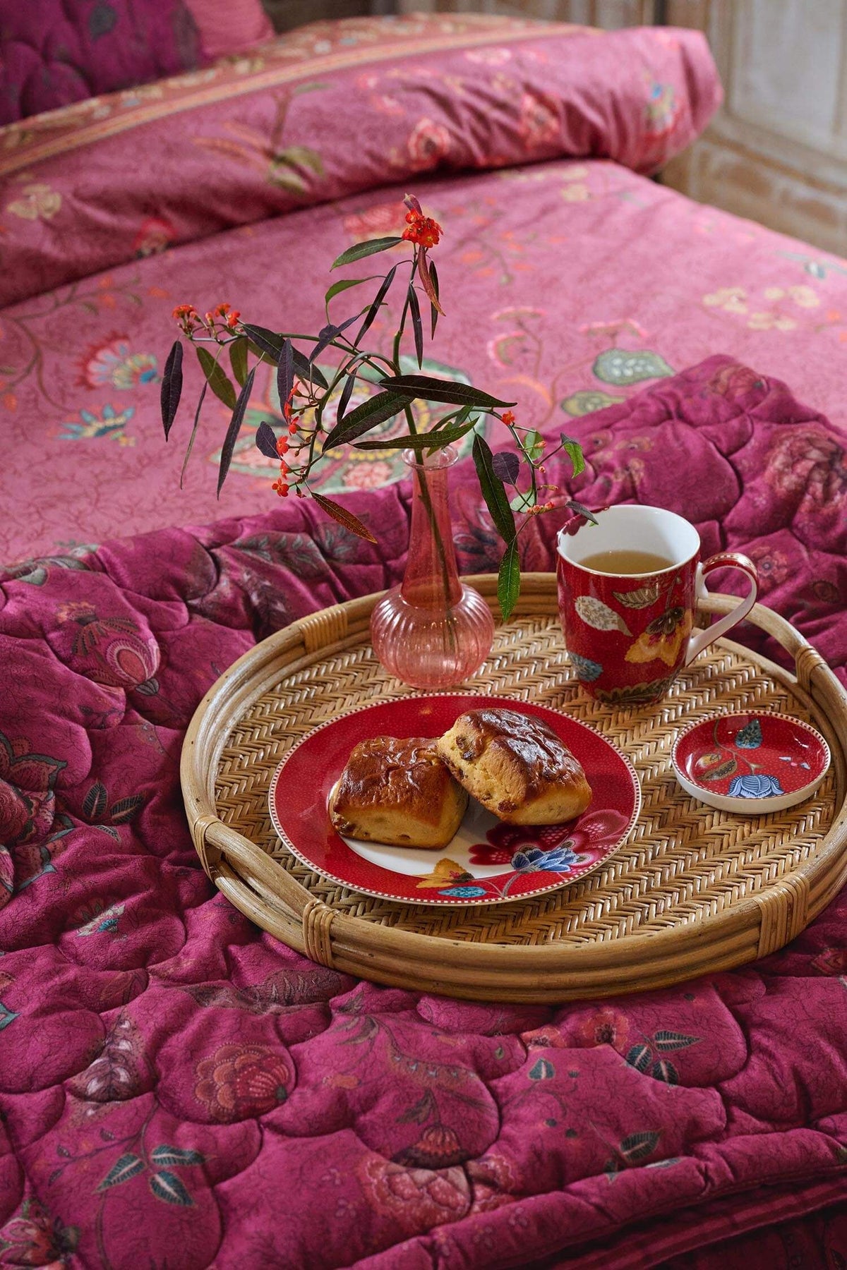Velvet Mumbai Morning Quilt - dark pink