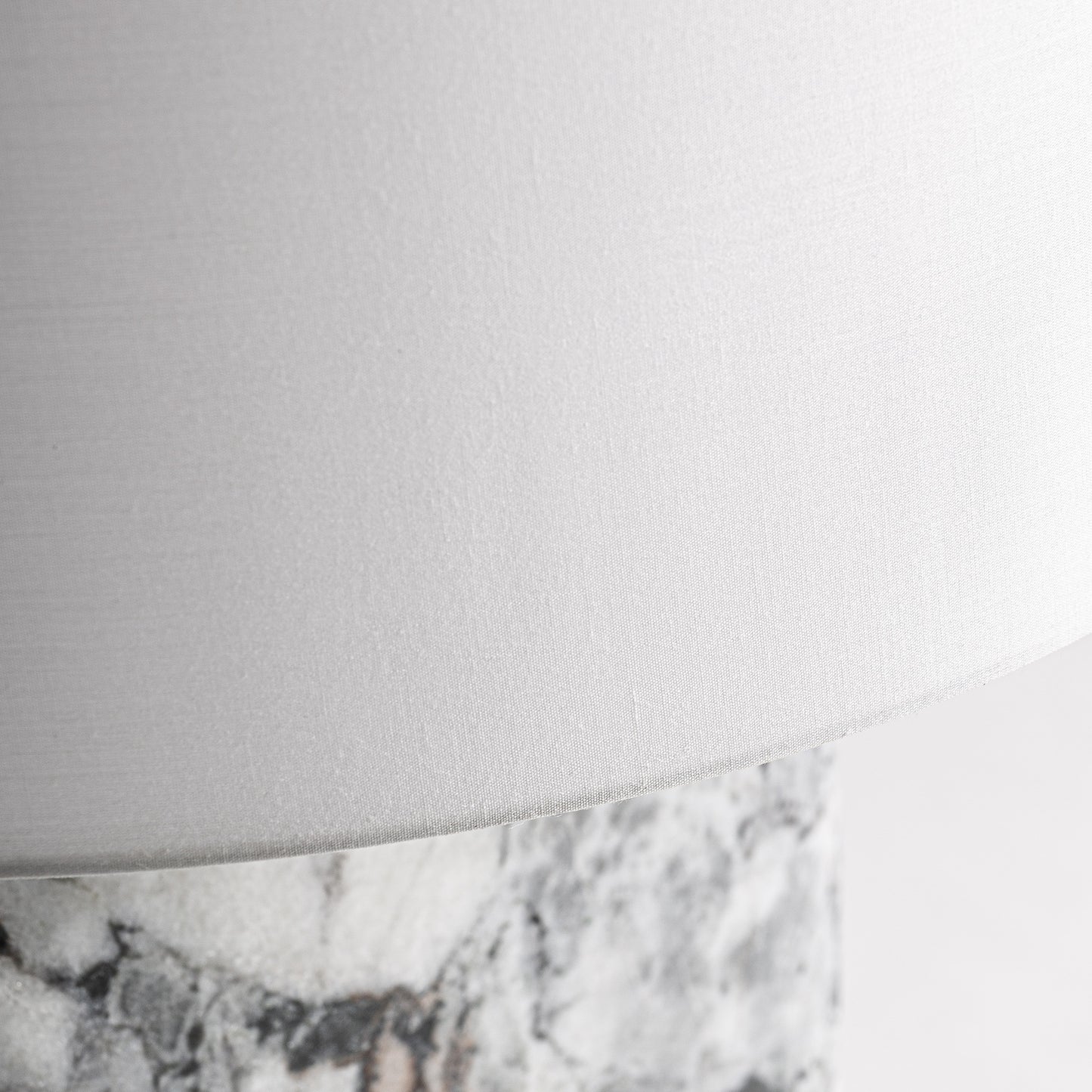 Dilash table lamp