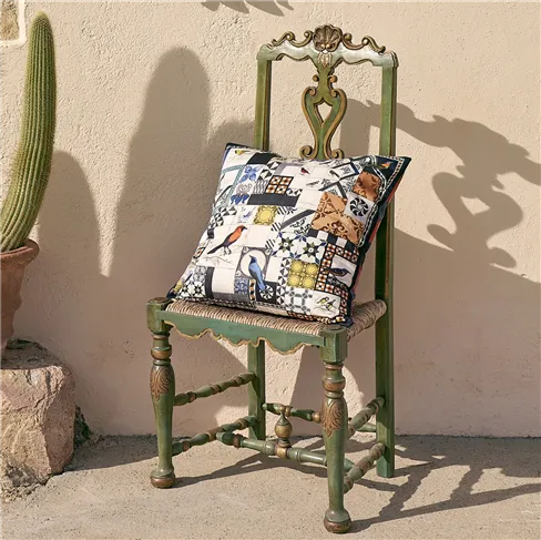 Lisboa Spring Tomate Cushion