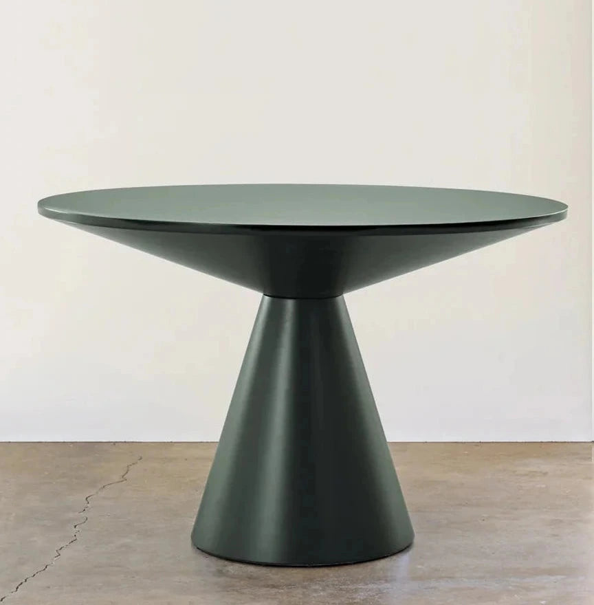 Lola Dinig Table