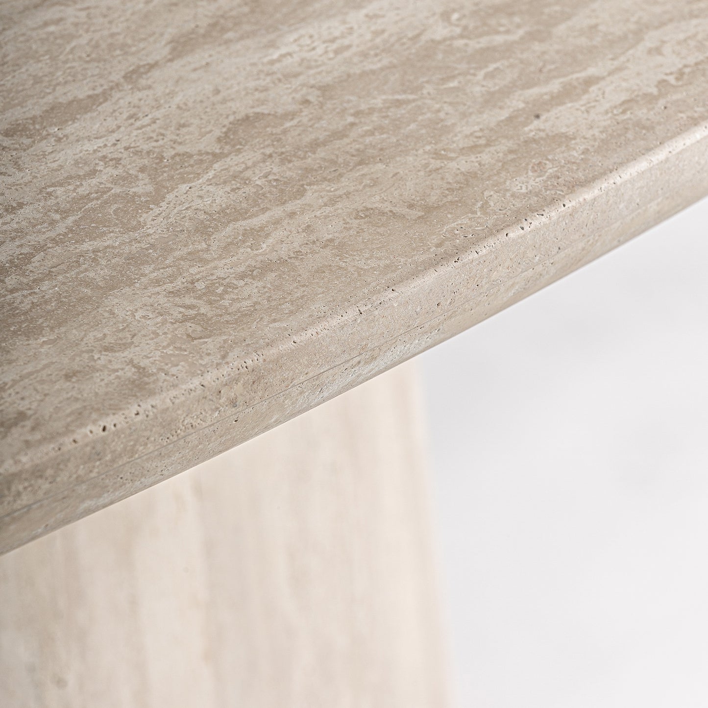 Thiennes B Dining Table
