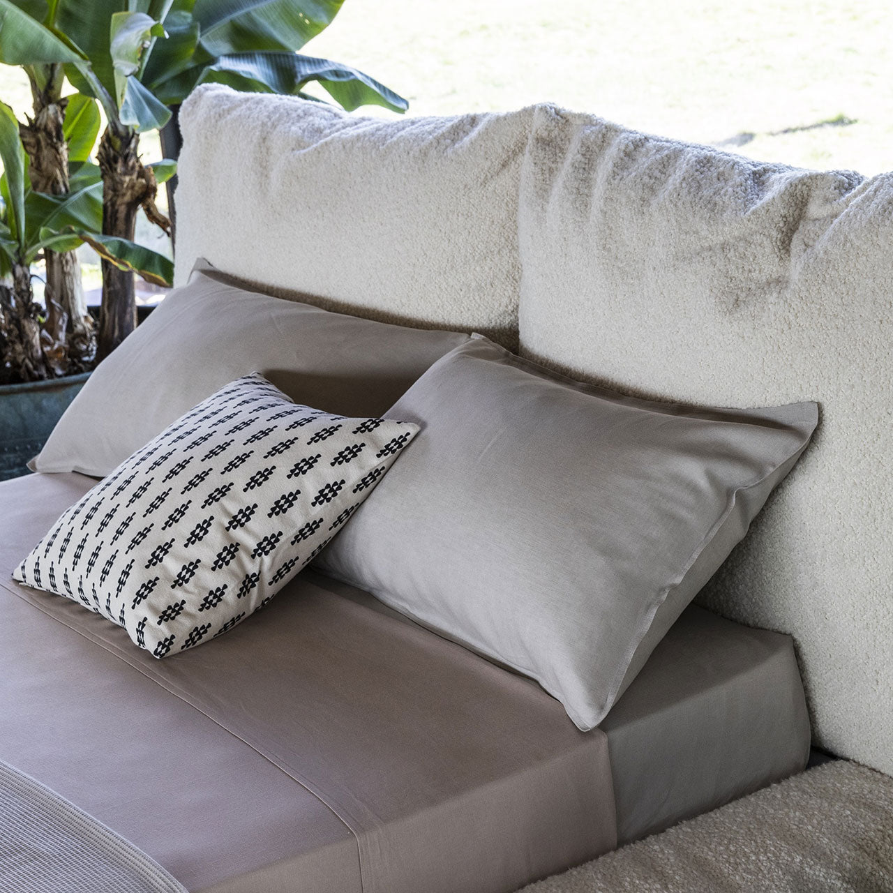 Alba Bed