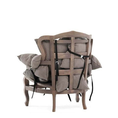 7 Pillows armchair