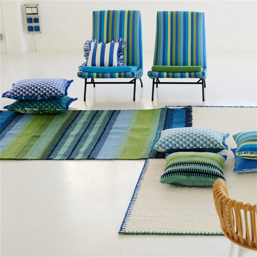 Muturi Cobalt Cushion