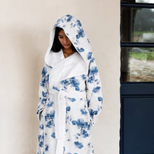 Load image into Gallery viewer, Bella bathrobe
