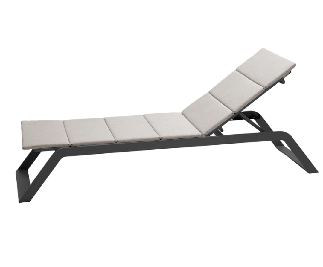 Siesta sunbed with cushion