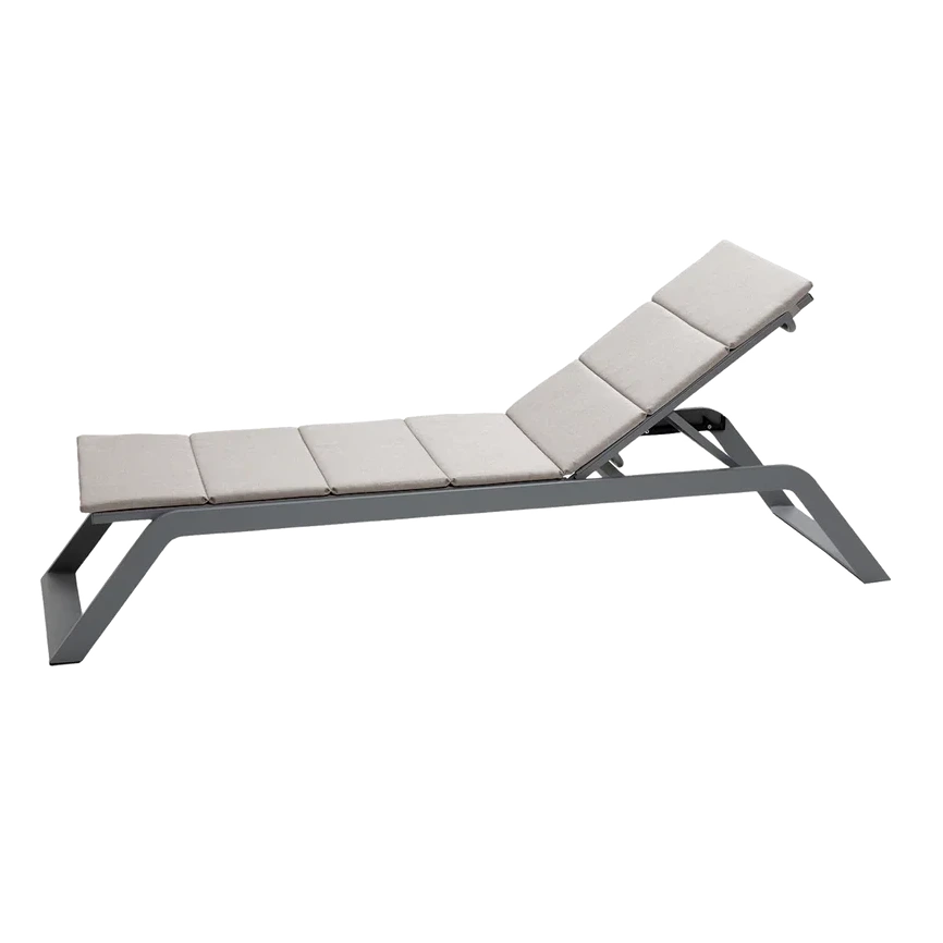 Siesta sunbed with cushion