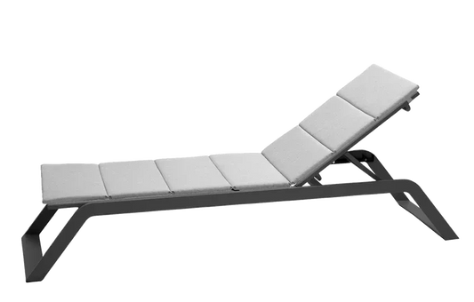 Siesta sunbed with cushion