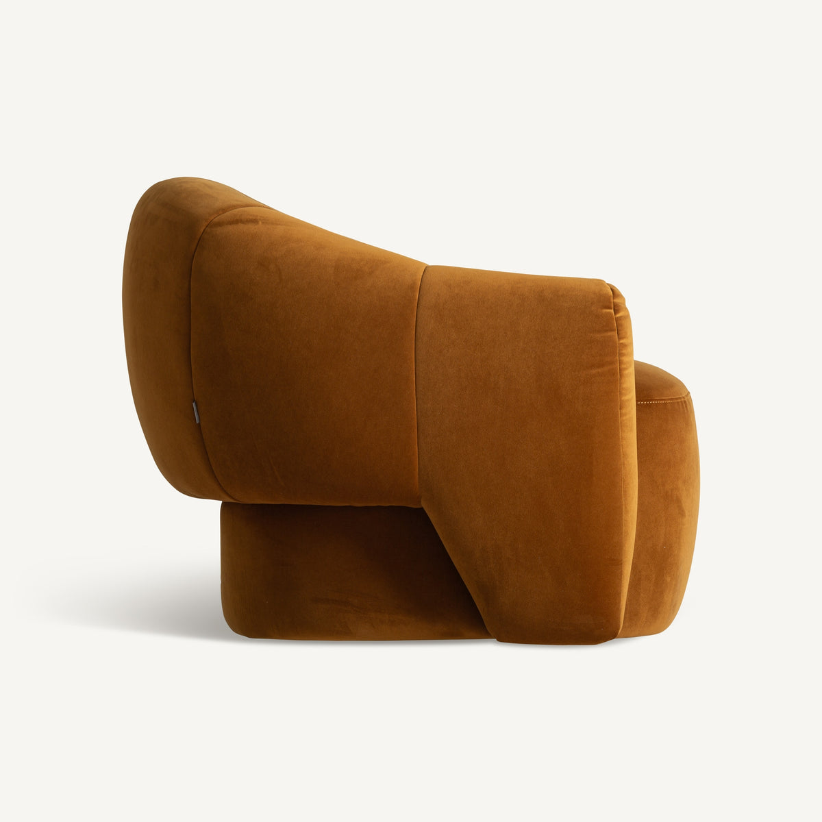 MAHR ARMCHAIR
