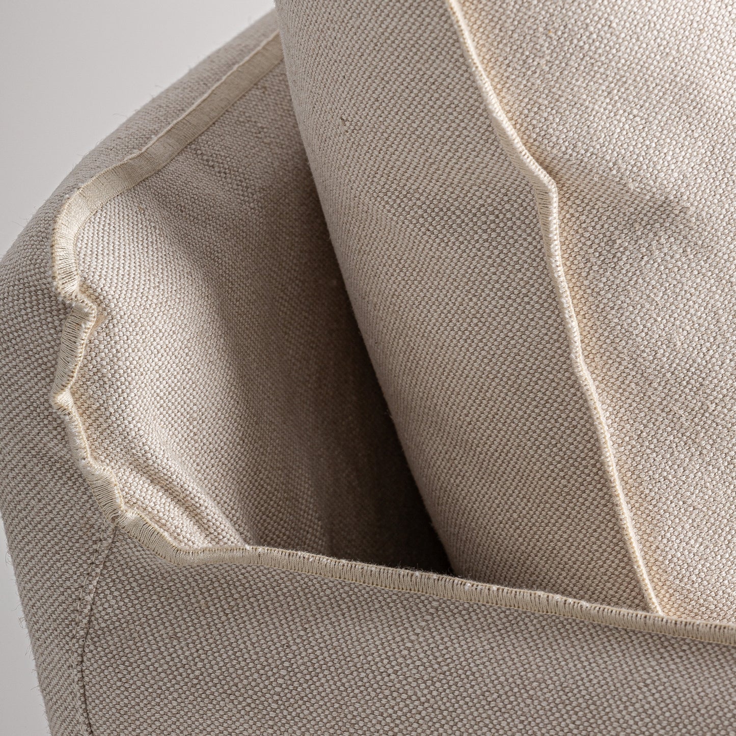 PUGNAC ARMCHAIR