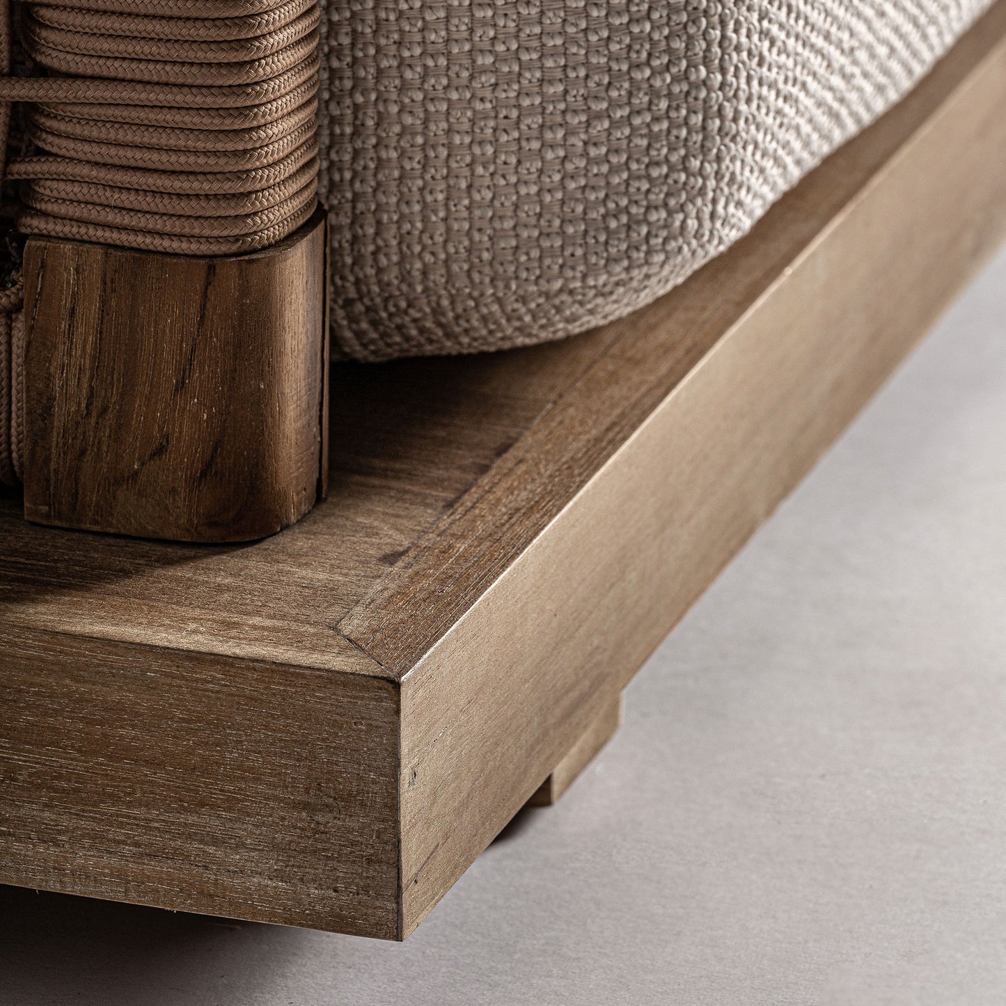 TRENA SOFA  (WHITH TABEL)