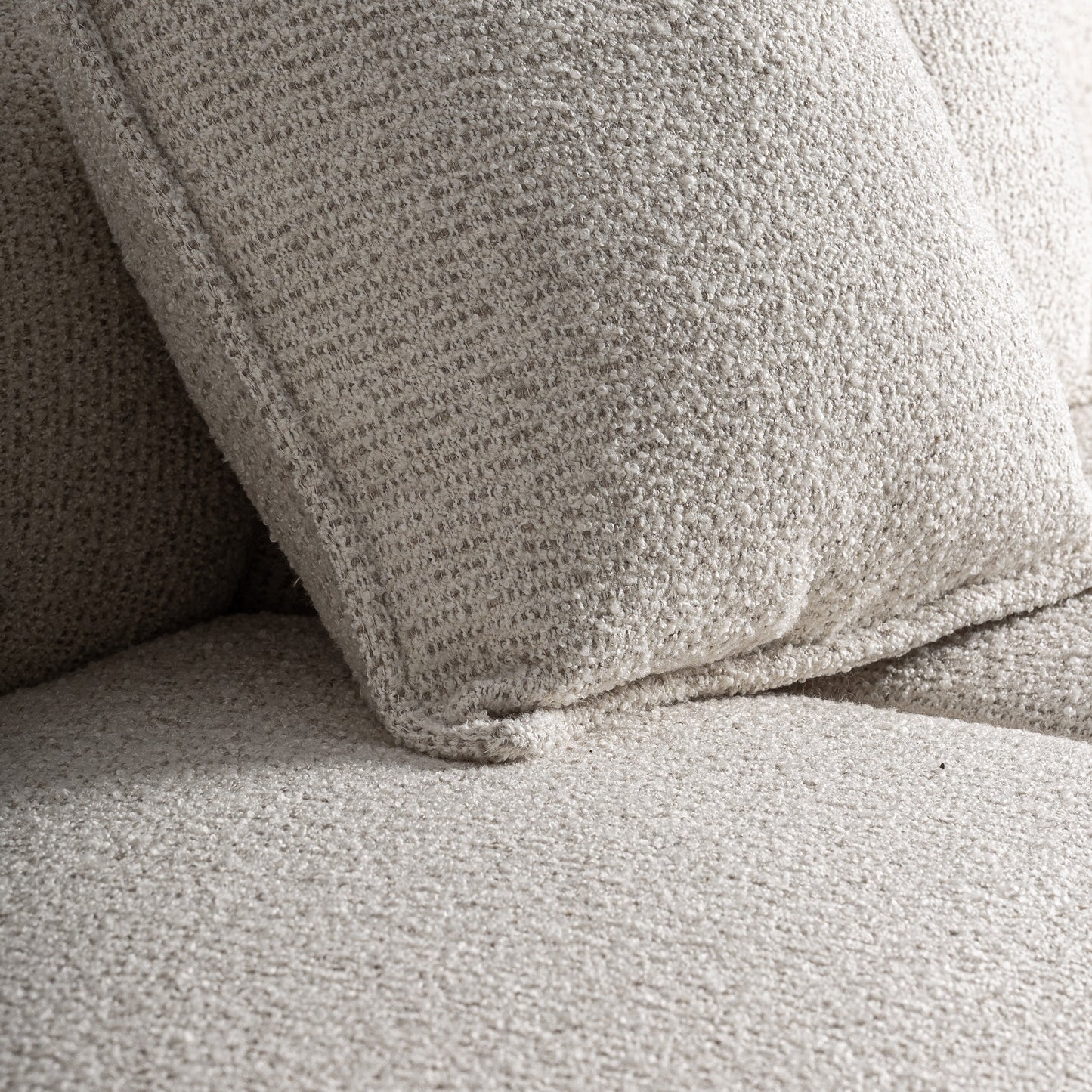 WENDEN SOFA