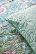 Carregar imagem no visualizador da galeria, Viva las Flores quilted cushion green
