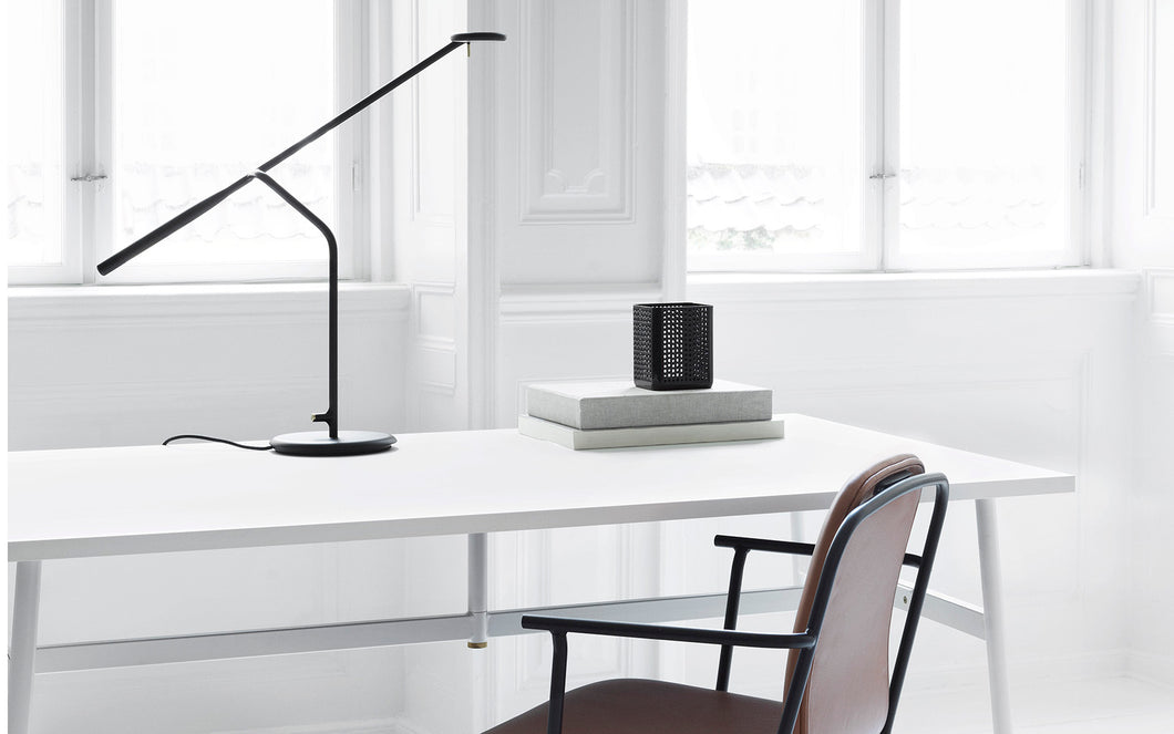 Flow table lamp