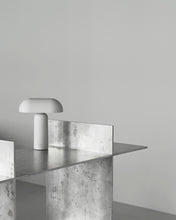 Carregar imagem no visualizador da galeria, Porta table lamp

