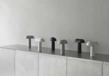 Carregar imagem no visualizador da galeria, Porta table lamp
