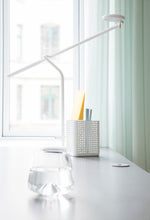 Load image into Gallery viewer, Flow table lamp
